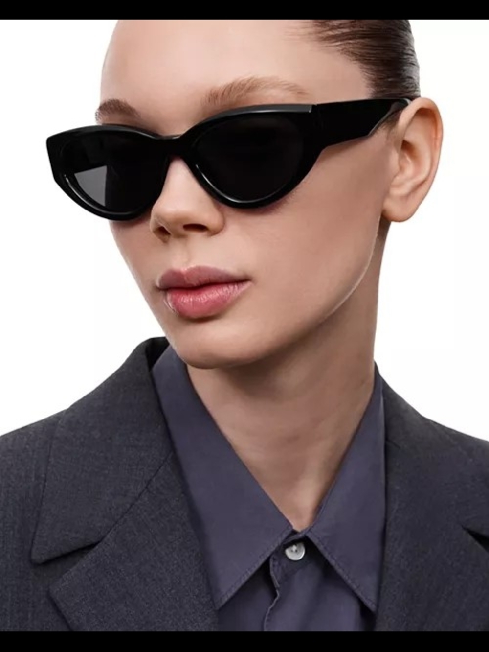 NWOT Black Chimi Cat Eye Sunglasses
